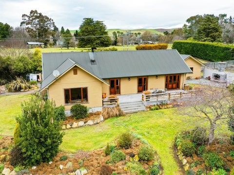 1346 Pleasant Point-Cave Highway, Cave