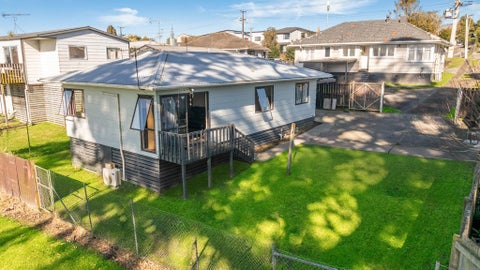 2/27 Christmas Rd, Manurewa, Auckland