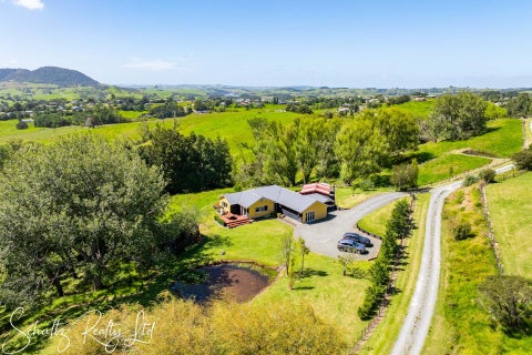 16 Nikau Lane, Maungaturoto