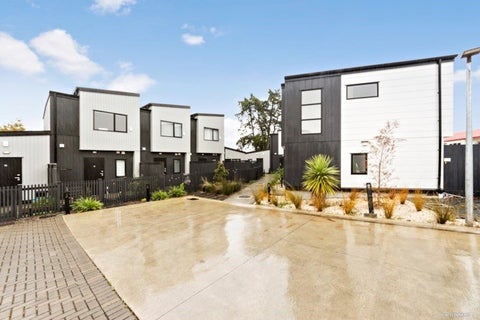 14/26 Toru Street, Te Atatu Peninsula, Auckland