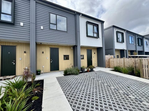 21 Tieke Lane, Massey, Auckland