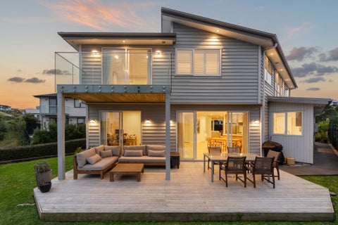 11 Tawatawa Street, Long Bay, Auckland