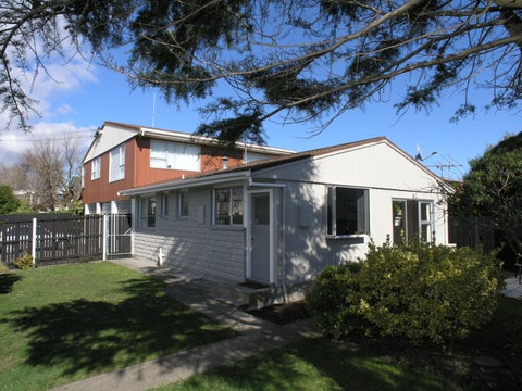 2/557 Barbadoes Street, Edgeware, Christchurch