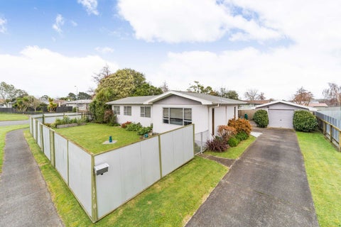 42 Amberley Avenue, Westbrook, Palmerston North