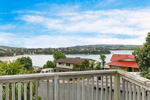 13 Leeward Drive, Whitby, Porirua