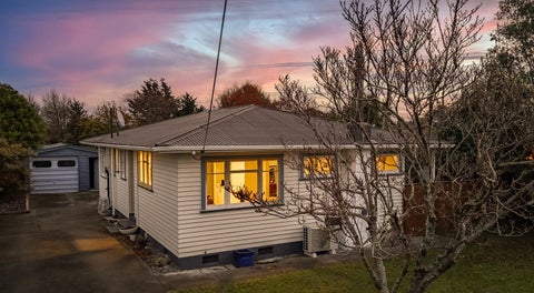 77 Kent Street, Carterton