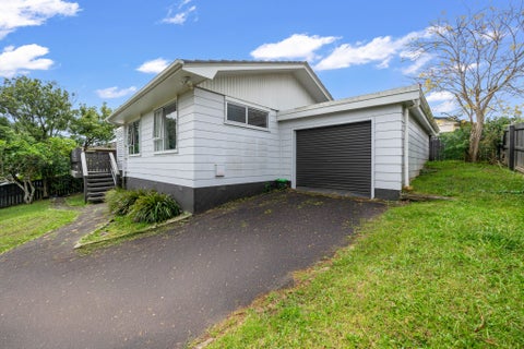 18 Shalimar Place, Clover Park, Auckland