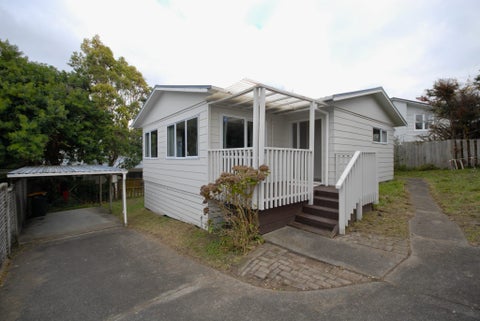 2/30 Bruce Road, Glenfield, Auckland