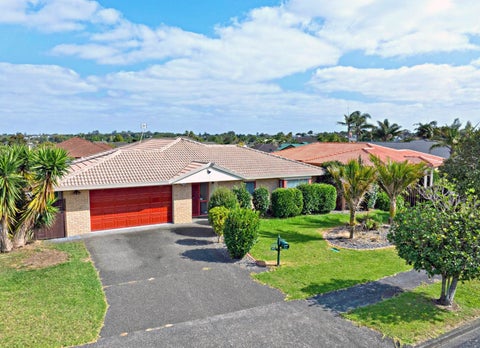 27 Glenross Drive, Wattle Downs, Auckland