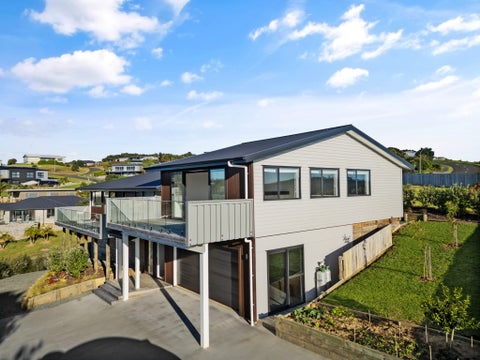 77 Stratford Drive, Cable Bay