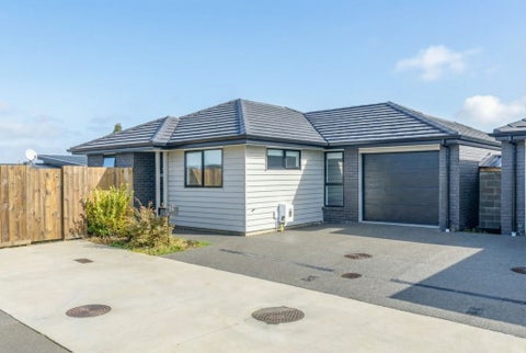 4/223 Baverstock Road, Grandview Heights, Hamilton