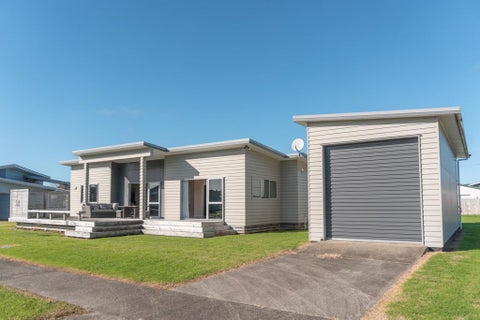 14 Surf Street, Whitianga