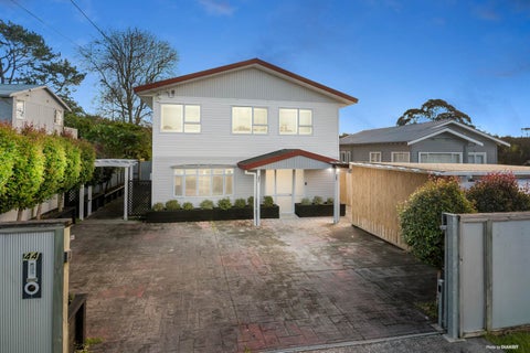 44 The Avenue, Albany, Auckland