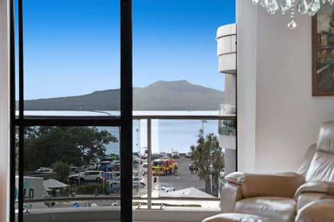 1B/5 The Promenade, Takapuna, Auckland