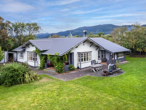 13 Hickson Street, Featherston