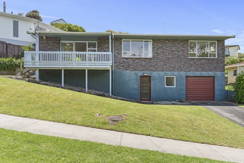 15 Rossiter Crescent, Lynmouth, New Plymouth