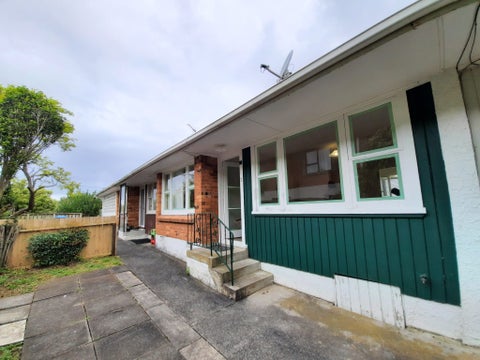 2/93 Carlton Street, Hillsborough, Auckland