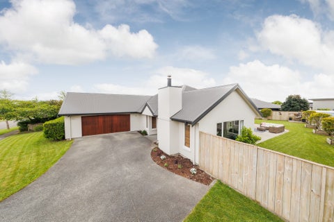 25 Rodeo Drive, Kelvin Grove, Palmerston North