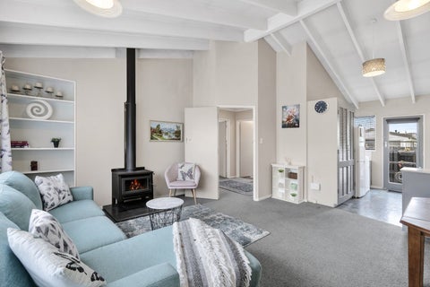 2/684 Main Road, Stoke, Nelson