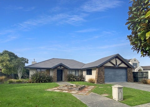 11 Annaby Drive, Northwood, Christchurch