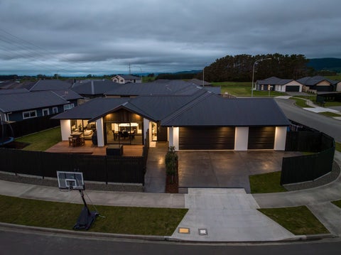 2 Corsica Court, Fitzherbert, Palmerston North