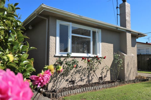 15 Costley Street, Carterton