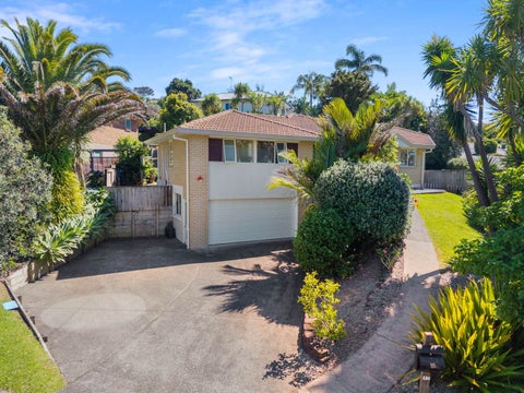 15 Ambassador Glade, Orewa, Orewa