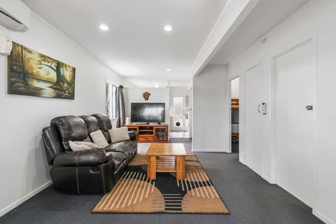6/180 Halsey Drive, Mount Roskill, Auckland