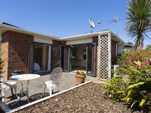 15 Sanders Avenue, Westown, New Plymouth