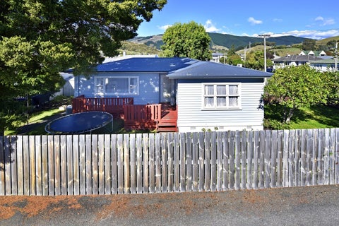 1/27 Manson Avenue, Stoke, Nelson