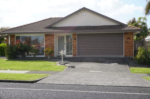 2/43 Kilimanjaro Drive, Northpark, Auckland