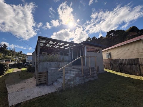 96 South Road, The Glen, Dunedin