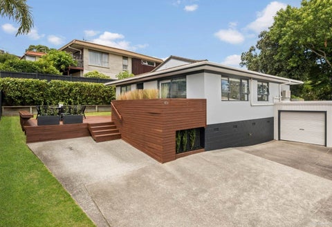 2/41 Shanaway Rise, Hillcrest, Auckland