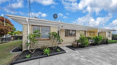 1/52 Butterworth Drive, Glendene, Auckland