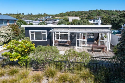 58 Blue Pacific Parade, Riversdale Beach, Masterton
