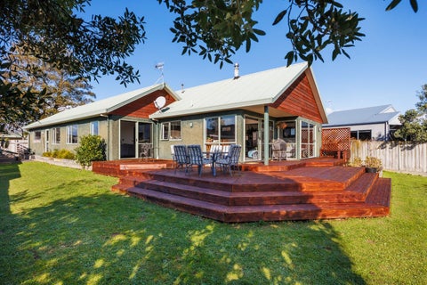 5 Abby Road, Fitzherbert, Palmerston North