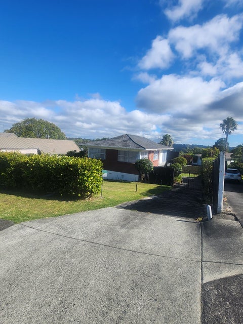 17 Mayall Avenue, Beach Haven, Auckland