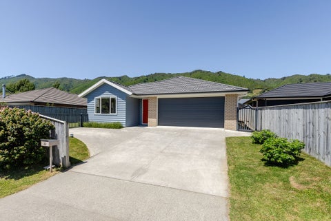 22 Mahia Lane, Waikanae, Waikanae