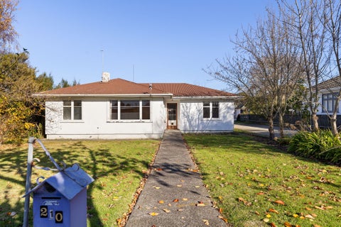 210 Vogel Street, Roslyn, Palmerston North