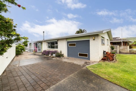 17 Roskilda Crescent, Taradale, Napier