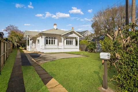 128 The Drive, Epsom, Auckland
