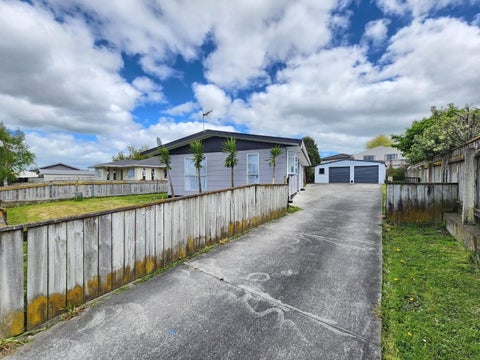 37 Rhodes Drive, Kelvin Grove, Palmerston North