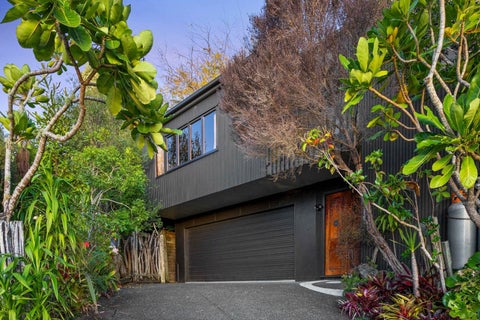 31 Brigantine Drive, Beach Haven, Auckland