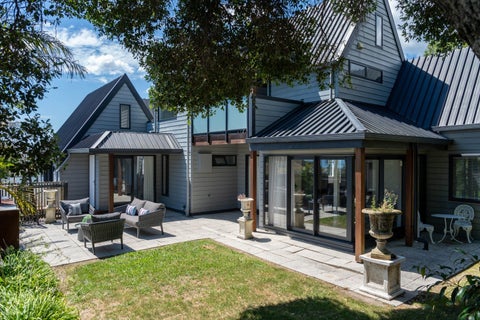 111 Arapiki Road, Stoke, Nelson