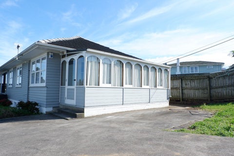 1/36 Church Crescent, Panmure, Auckland