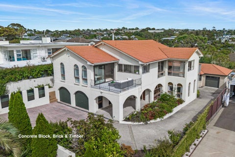 18 Folkestone Street, Murrays Bay, North Shore City, Auckland