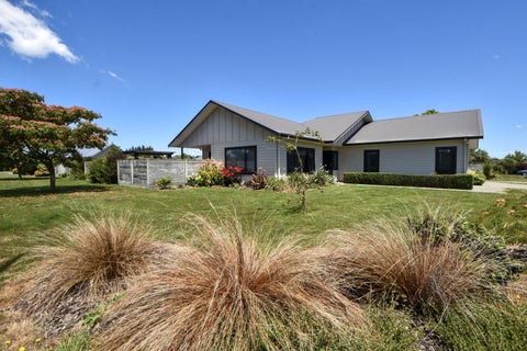 18 Carrington Drive, Carterton