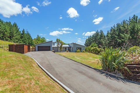 37 County Heights DR, Palmerston North