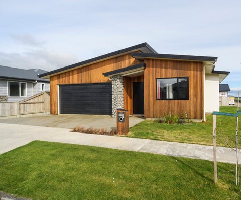 20 Varsity Heights, Fitzherbert, Palmerston North