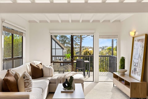 2/105 Carlisle Road, Torbay, Auckland
